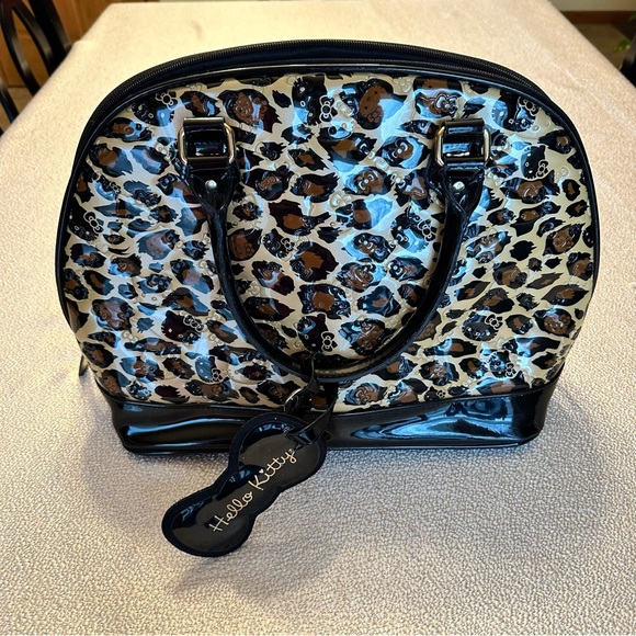 Hello Kitty Purse - Picture 2 of 4